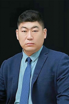 艾栋