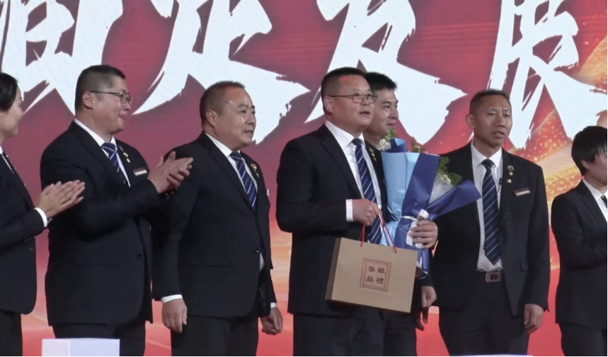 6807bccfa07e70e9600c6405741fbded